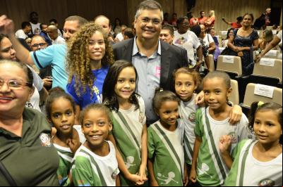 Projetos garantem 100 escolinhas de futebol e Plano para crianças de até 6 anos no MA