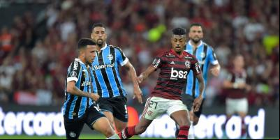 Flamengo goleia Grêmio e vai à final da Libertadores de 2019