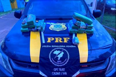 Peritoró: PRF apreende 14 kg de substância análoga à maconha 