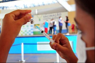 Covid-19: Saúde reforça importância da vacinação